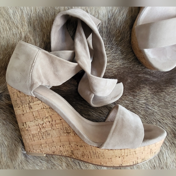Alex+Alex Taupe Grey Suede Cork Wedge Sandals with Ankle Wrap Tie size 9 - Picture 4 of 16